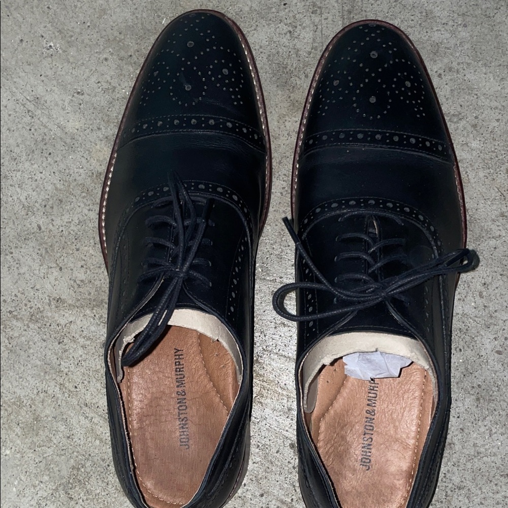 Johnston & Murphy Black Oxford Shoes - Picture 2 of 6
